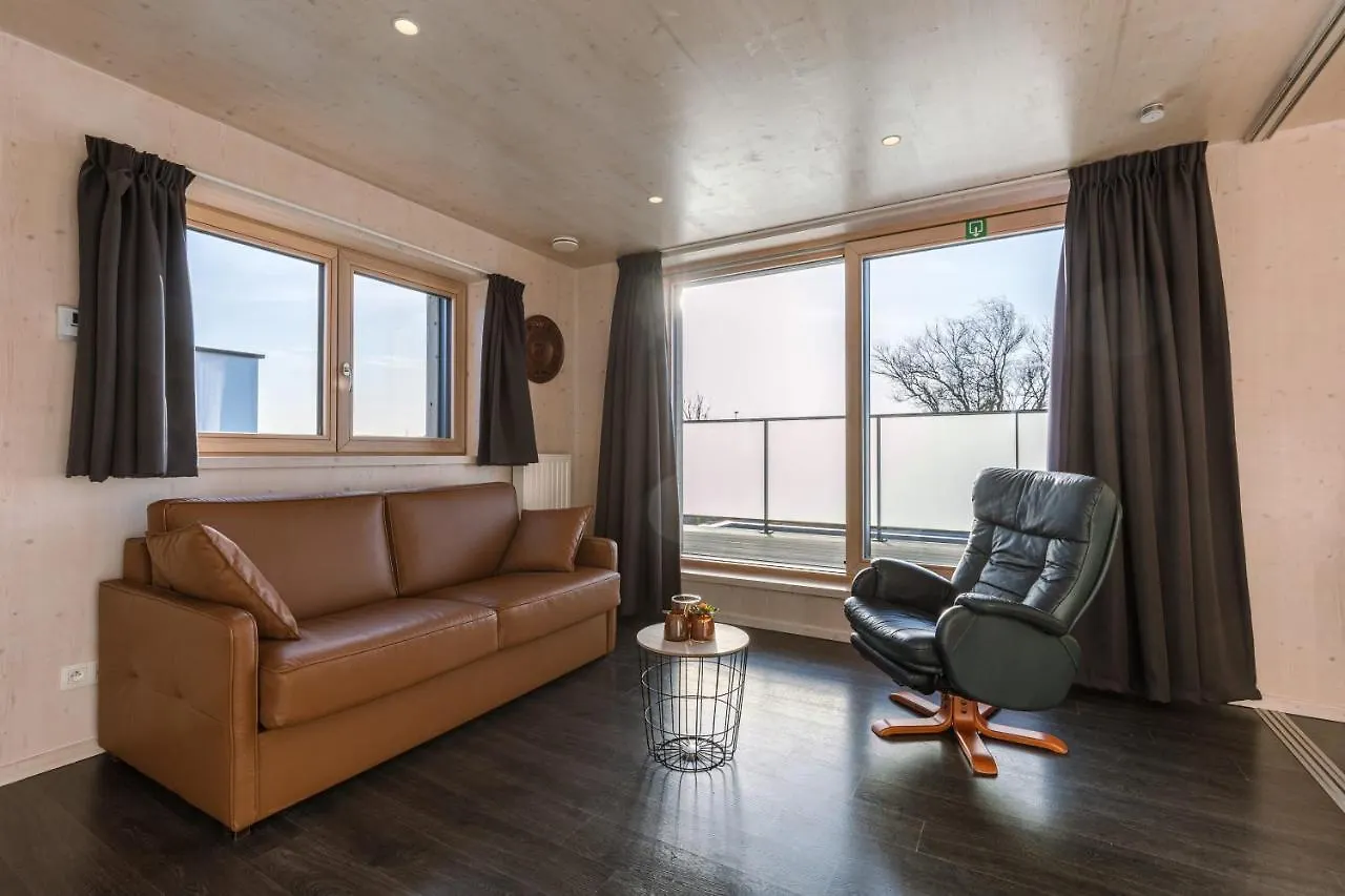Cosy Holiday Apartment With A Large And Sunny Terrace Nearby The Sea And The Beach In Middelkerke contacts