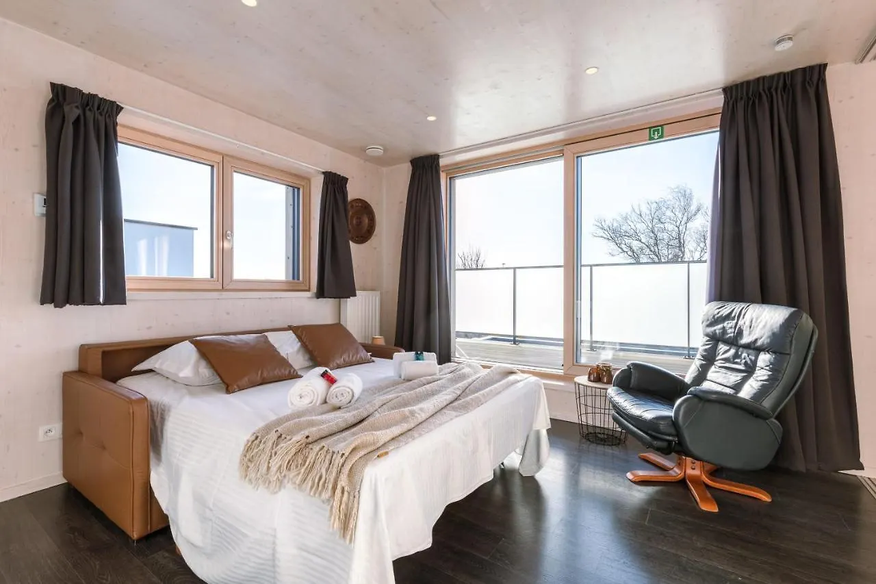 Cosy Holiday Apartment With A Large And Sunny Terrace Nearby The Sea And The Beach In Middelkerke
